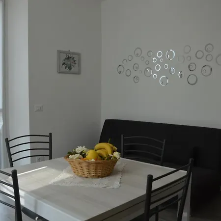Appartamento Lescen White Residence Lake View