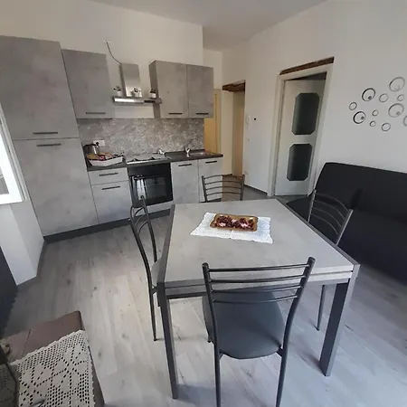 Lescen White Residence Lake View Appartamento