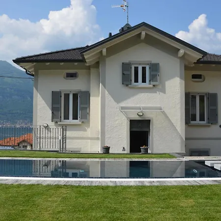 아파트 Lescen White Residence Lake View 레체노